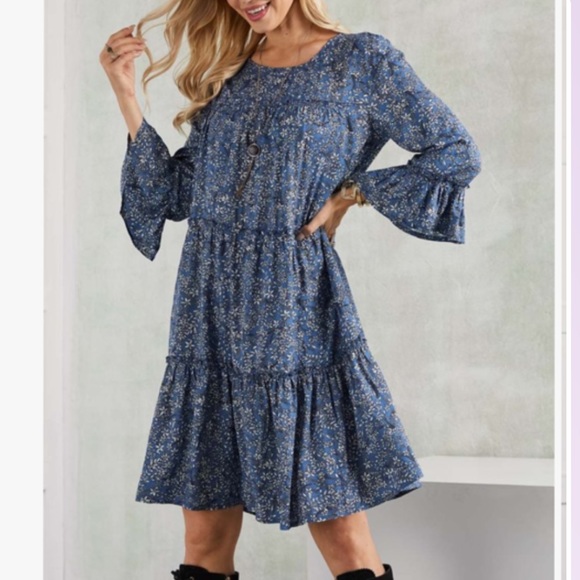 Suzanne Betro Dresses & Skirts - Light Blue Floral Flute-Sleeve Peasant Dress